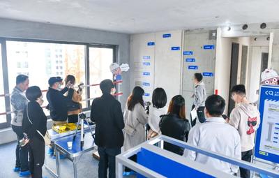 廈門旭輝首座透明工廠盛大開放，捅破買房